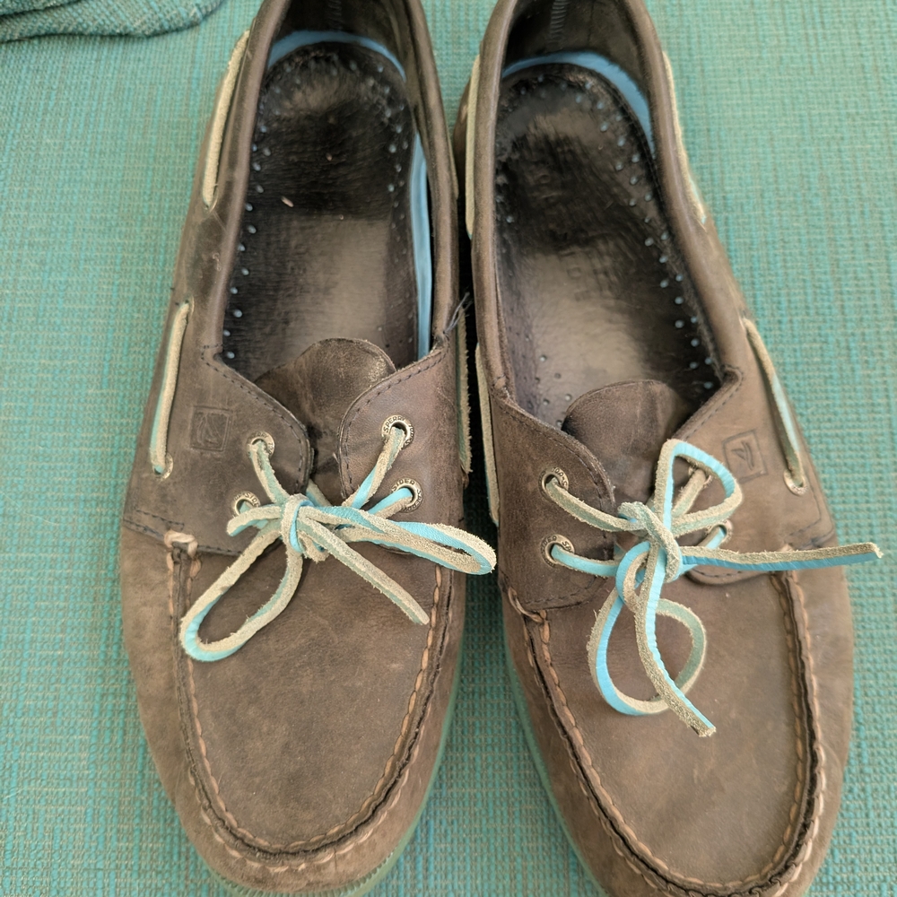 Sperry Topsider Boat Shoes Host Pick!